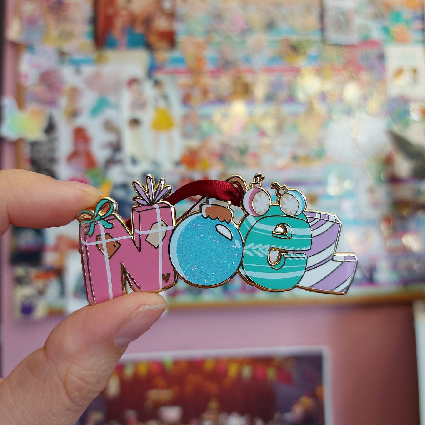 Noel Present ornament