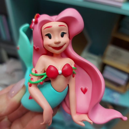 Januaria Figurine